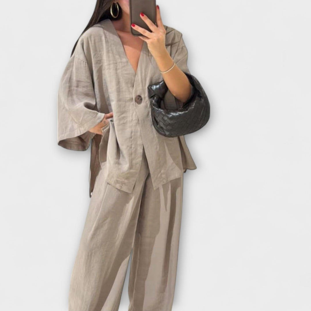 Jacqueline - Lässigs V-Ausschnitt Top und Hose Duo