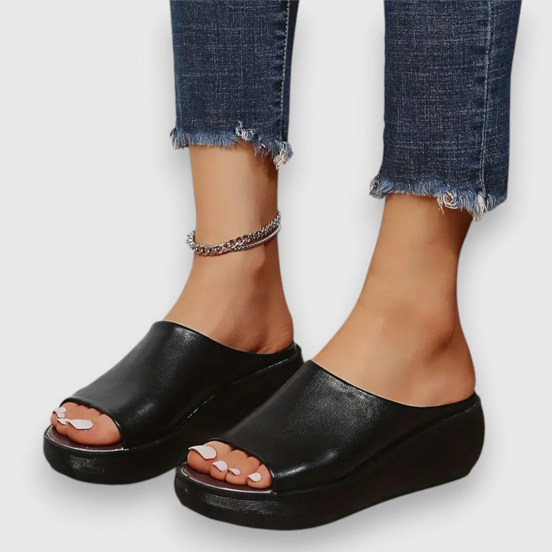 Amelie – Weichi Faux-Leder Sandale