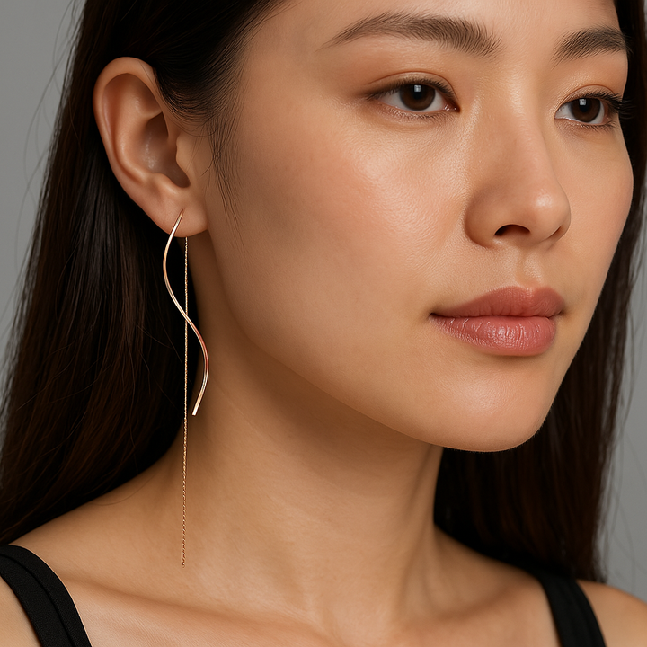 Lange Ohrringe mit Gewelltem Design