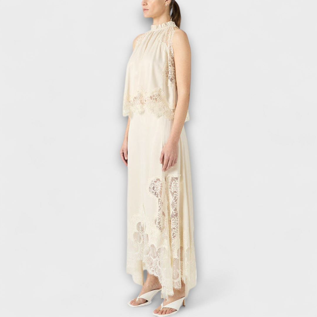 Kaia - Satinbluse mit Spitzenbesatz und plisierte Ausschnitt im Set