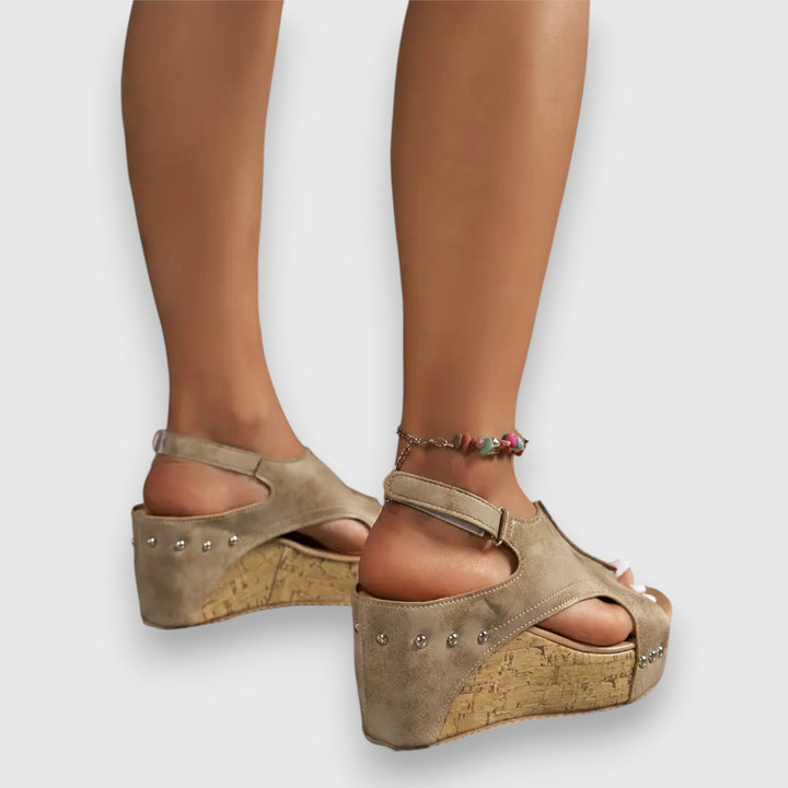 Mia – Vintage Plateau-Sandale