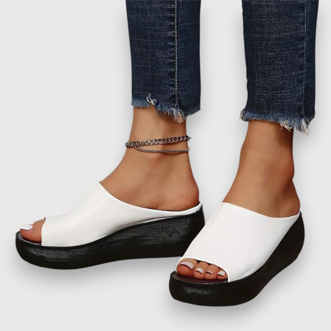 Amelie – Weichi Faux-Leder Sandale