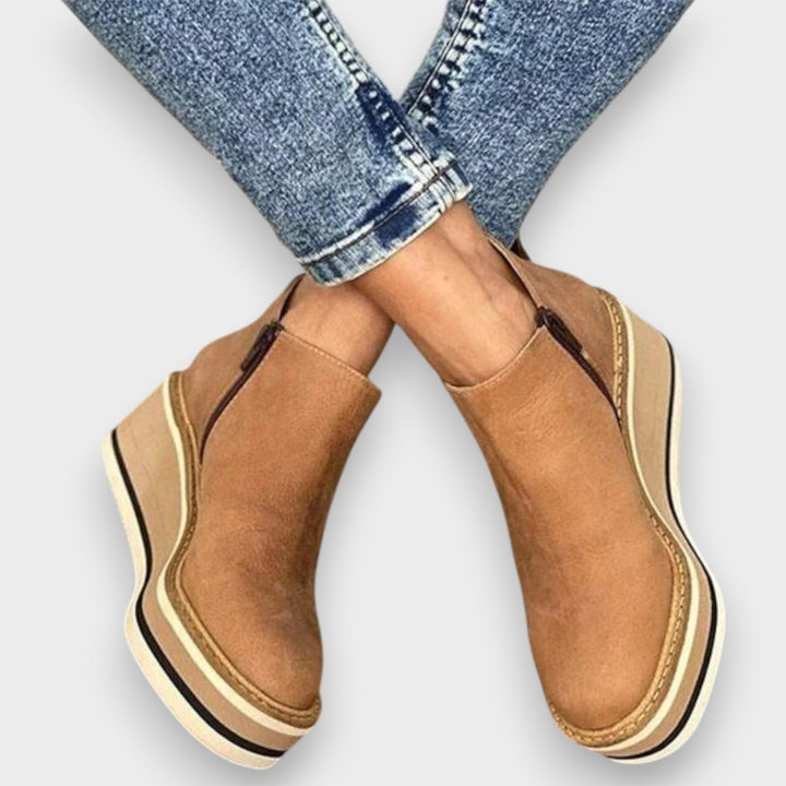 SOLVINA | Elegante wasserdichte Stiefel