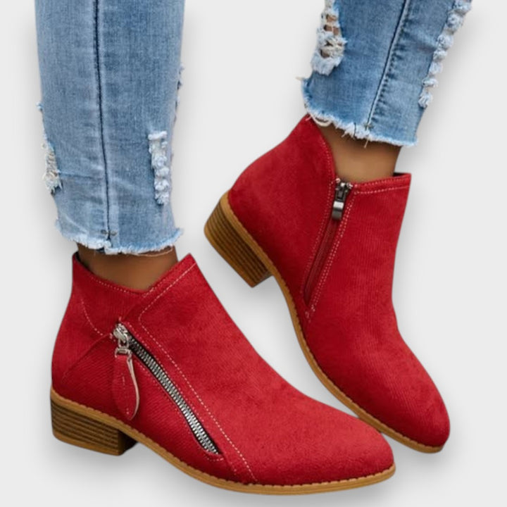 Micaela | Vintage Stiefel im klassischen Stil