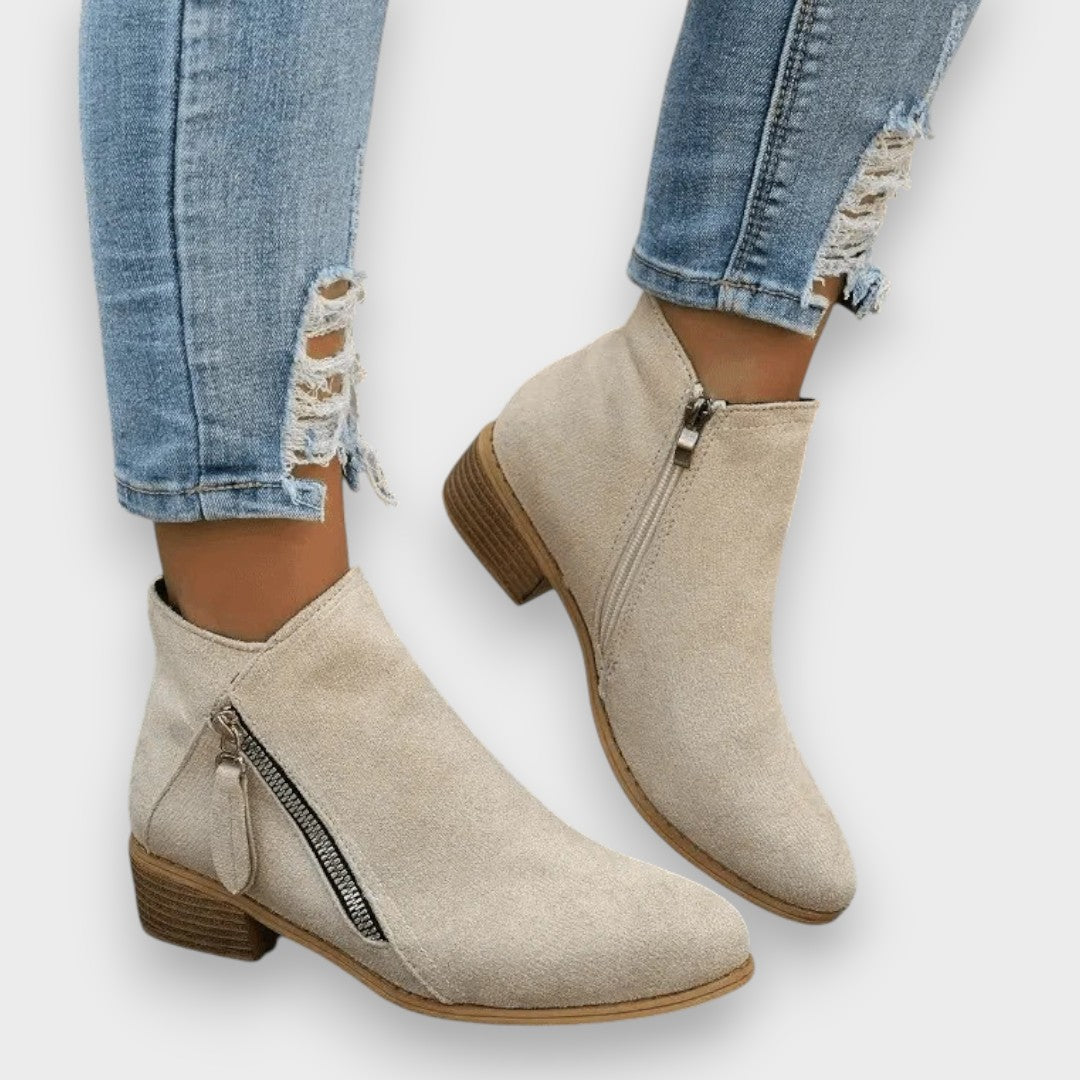 Micaela | Vintage Stiefel im klassischen Stil