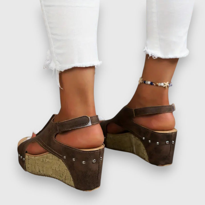 Mia – Vintage Plateau-Sandale