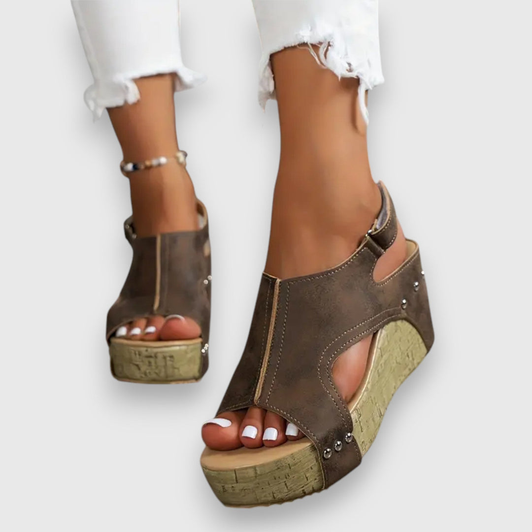Mia – Vintage Plateau-Sandale