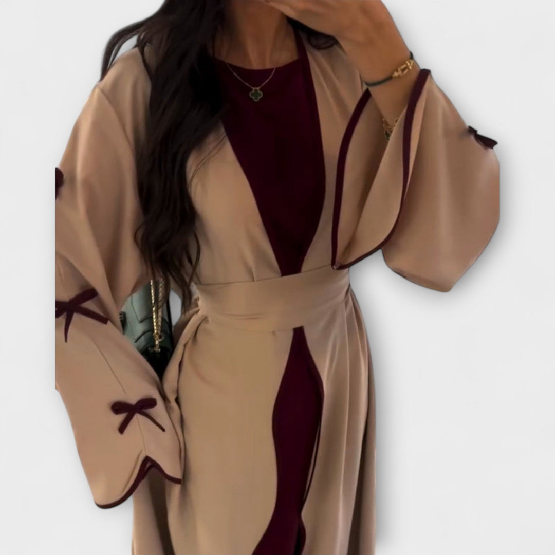 Jasmin - Schickes Cardigan- und Kleid-Duo mit Schleifenverzierung