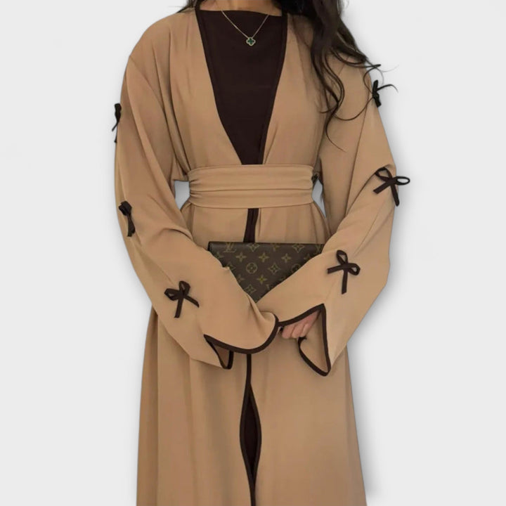 Jasmin - Schickes Cardigan- und Kleid-Duo mit Schleifenverzierung