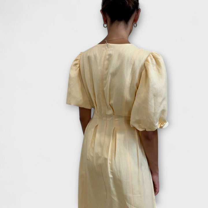 Josephine - Buttergälbs Maxichleid mit luftigem Design