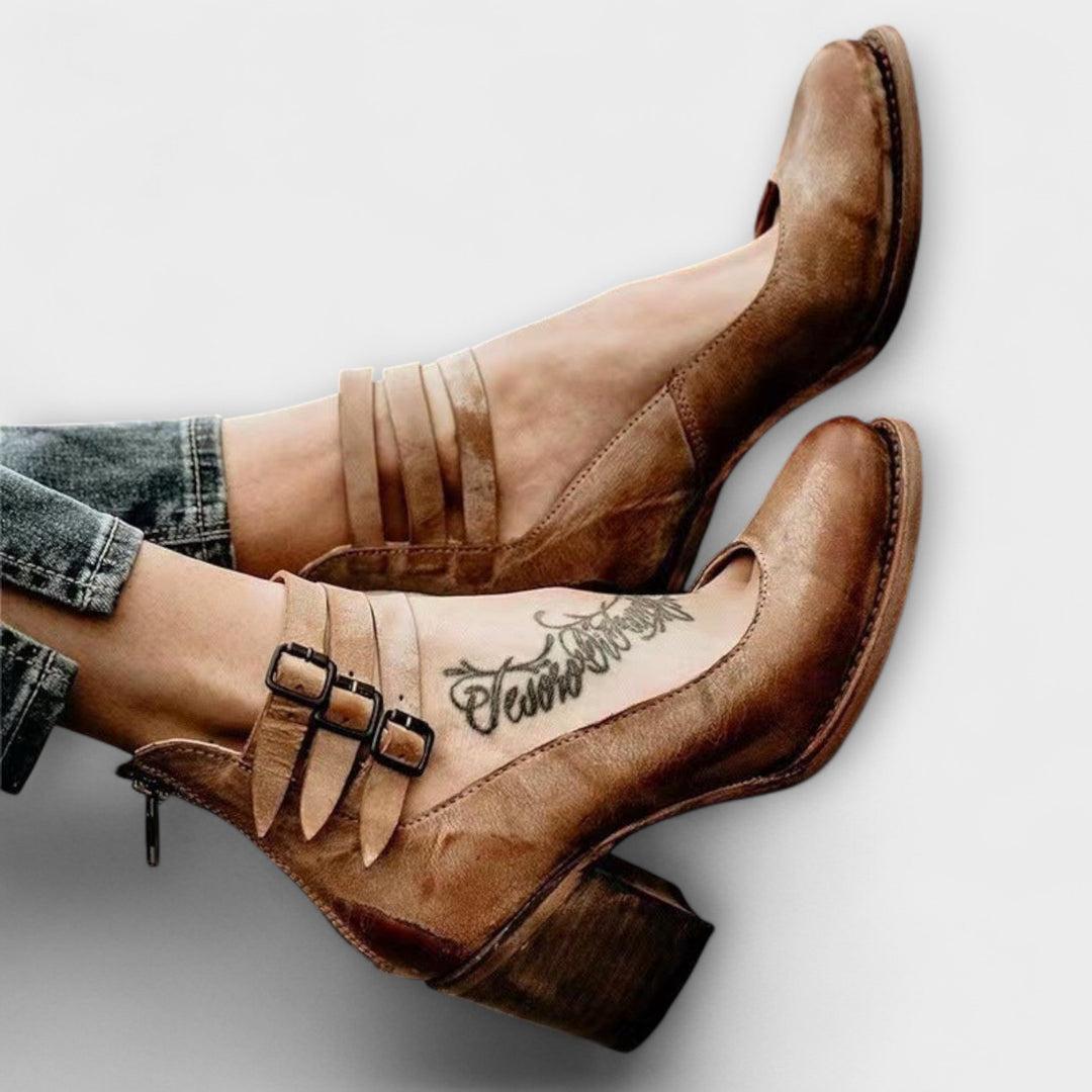 Bella – Bequemer und stilvoller orthopädischer Schuh