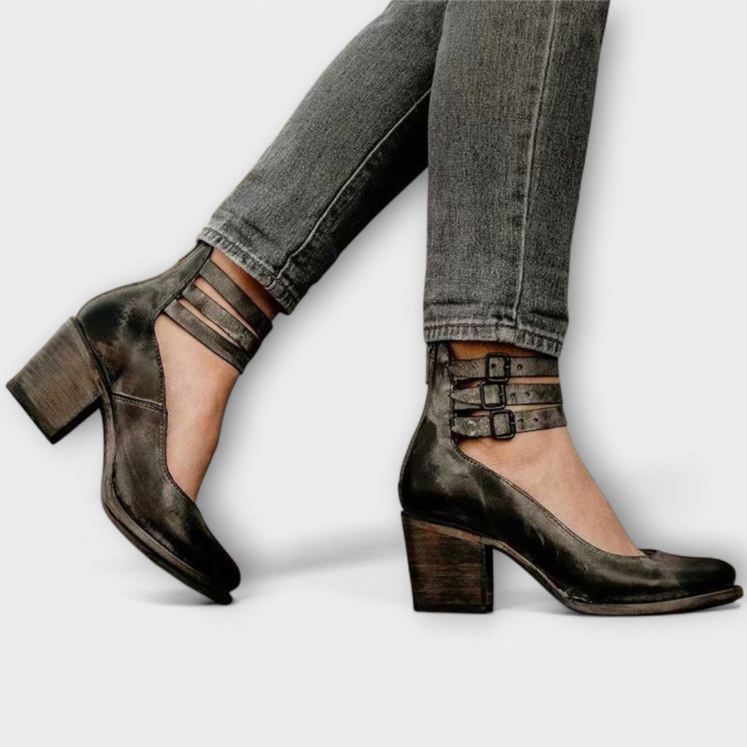 Bella – Bequemer und stilvoller orthopädischer Schuh