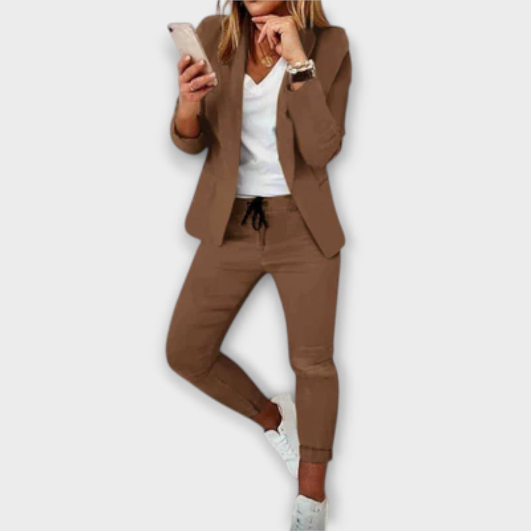 Sophia – Schickes und gmüetlichs Blazer-Set