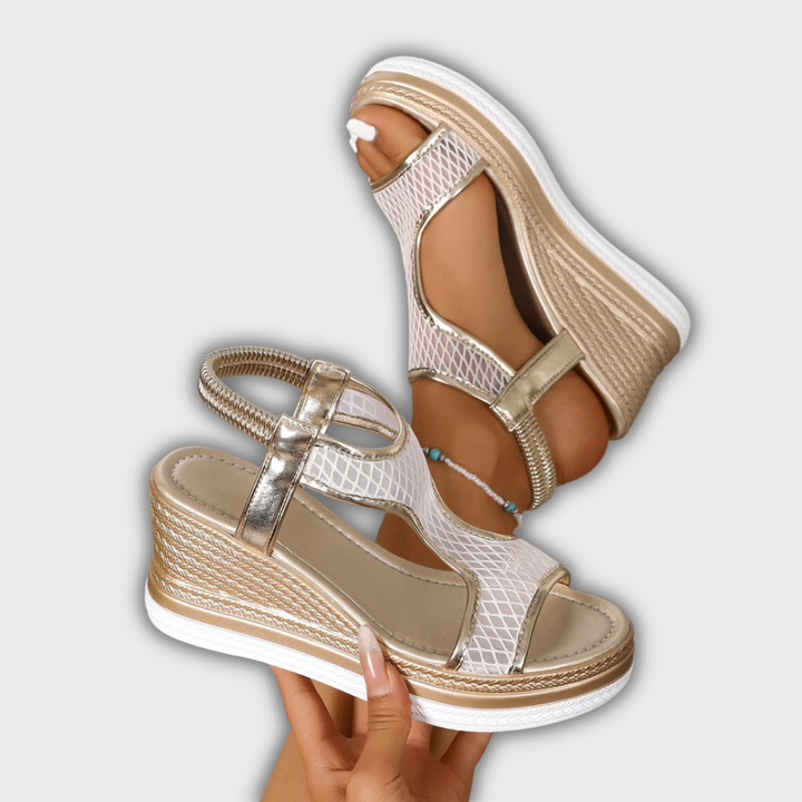 Isabella – Goldene Wellen-Wedges