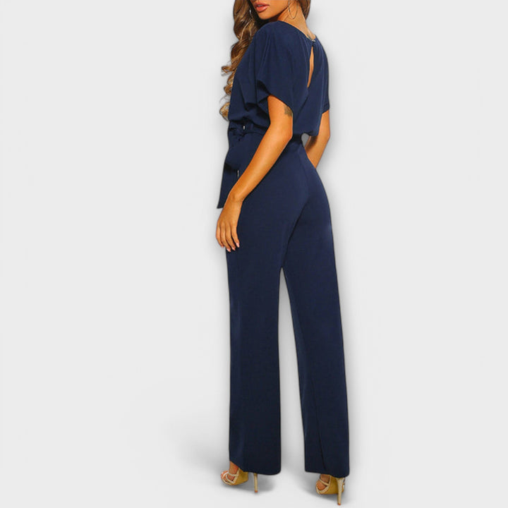 Schlichter und stylisher Jumpsuit