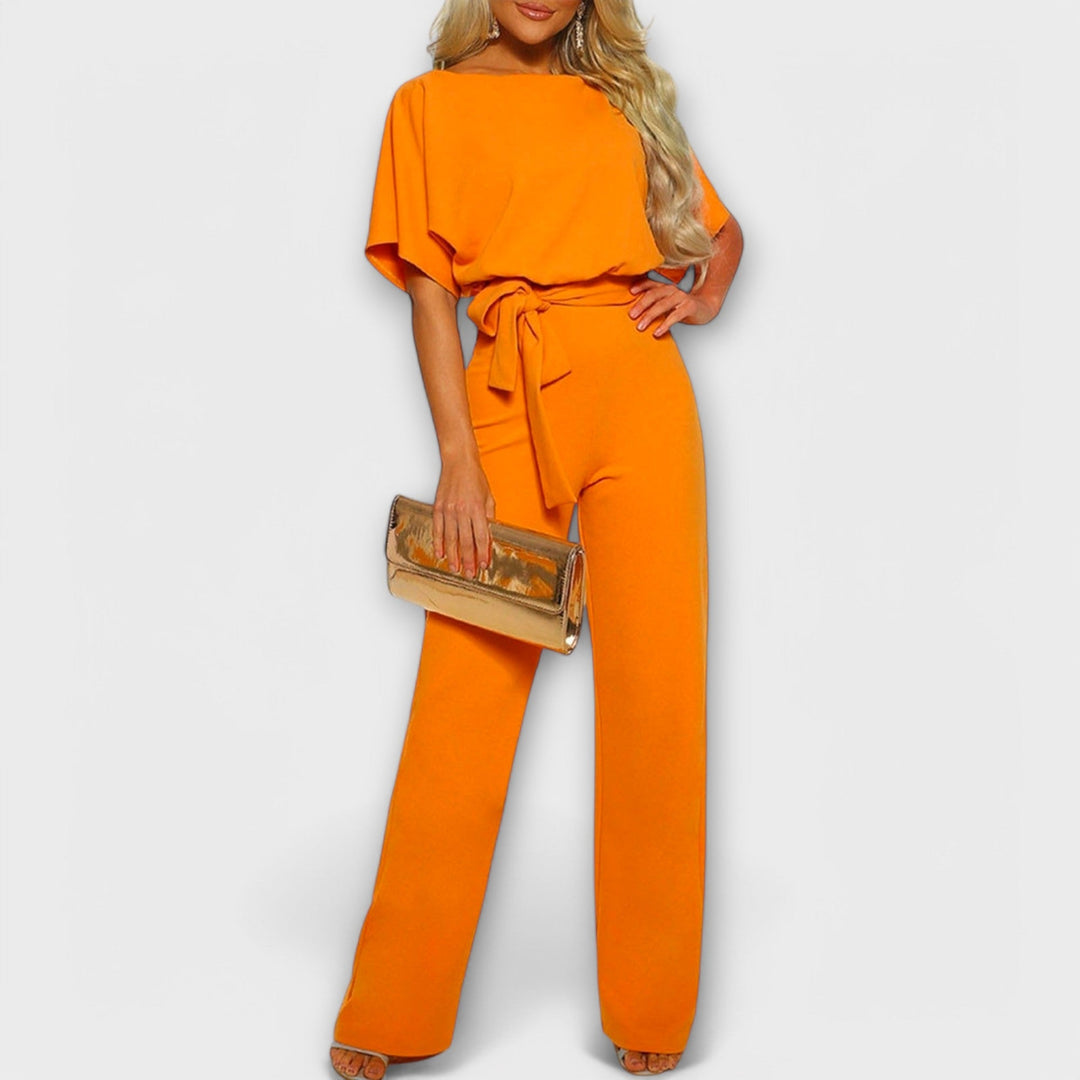 Schlichter und stylisher Jumpsuit