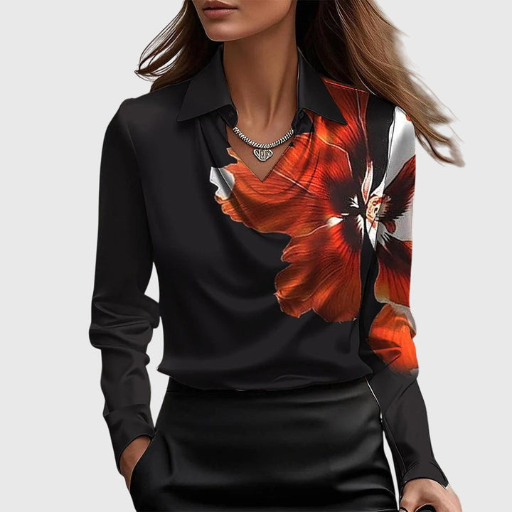 Sylvie | Luxuriöse glänzende Bluse mit plissiertem Ausschnitt