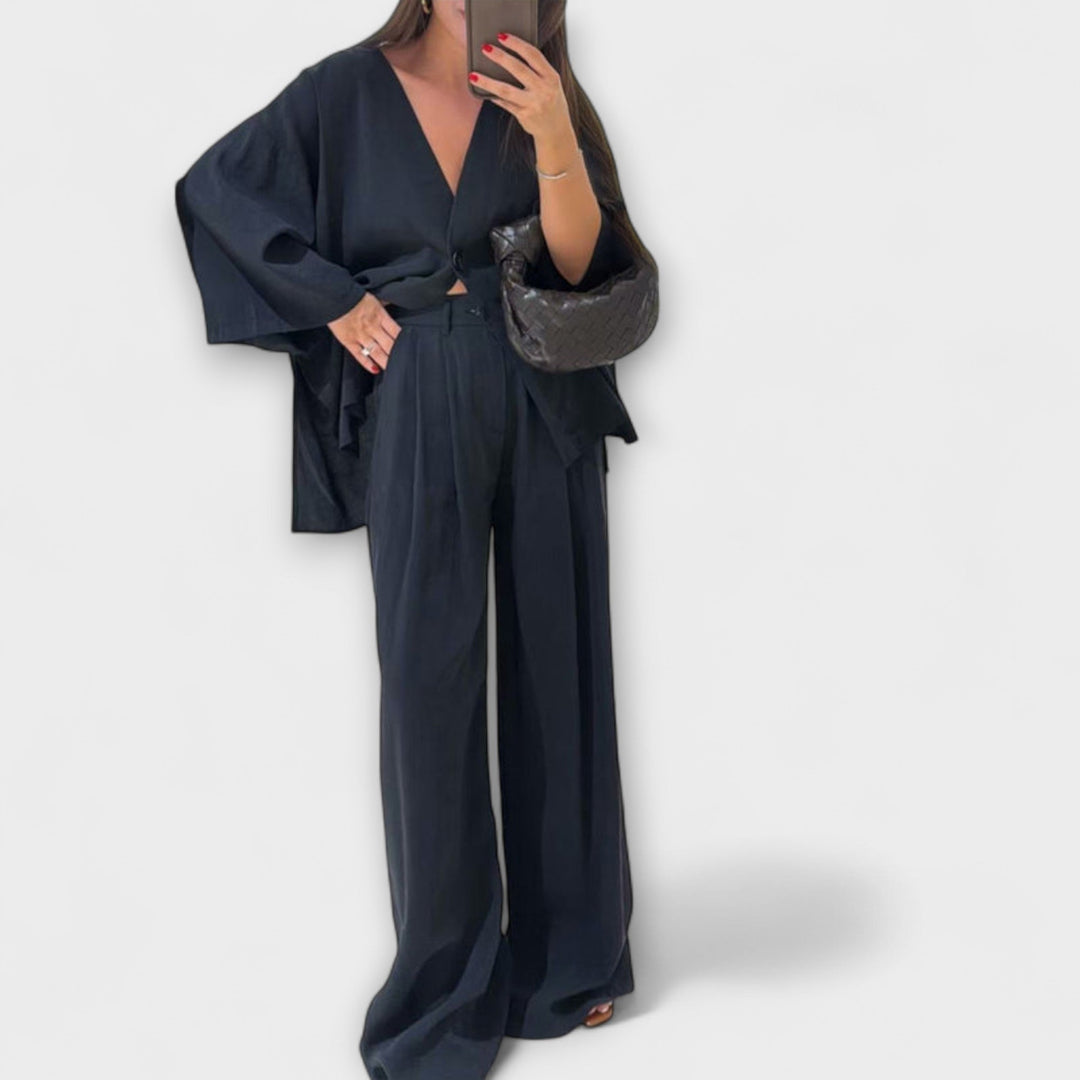 Jacqueline - Lässigs V-Ausschnitt Top und Hose Duo