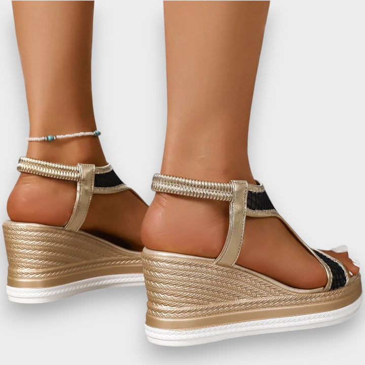 Léa | Eleganti orthopädischi Slip-In Sandale für Damen mit Keilabsatz
