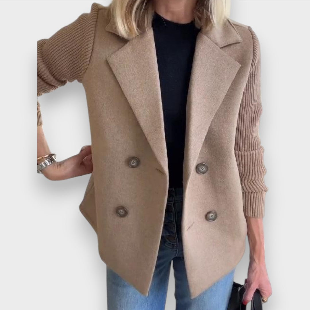 Amora | Elegante Strickjacke mit Ärmeln