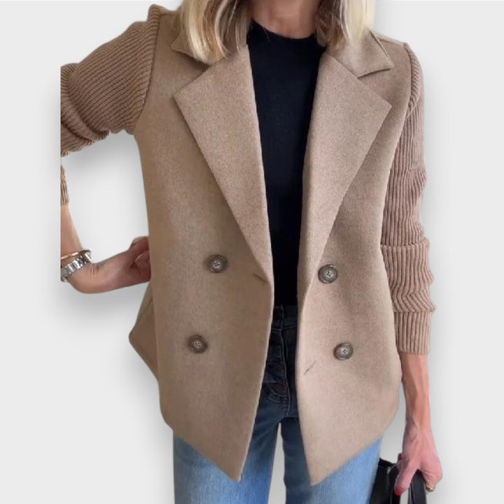 Amora | Elegante Strickjacke mit Ärmeln