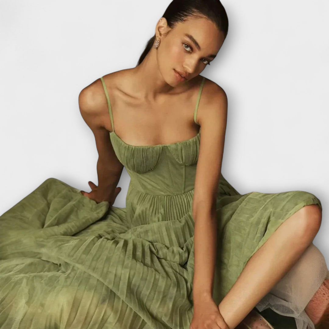 Lucrezia - Elegants Chleid mit Charme