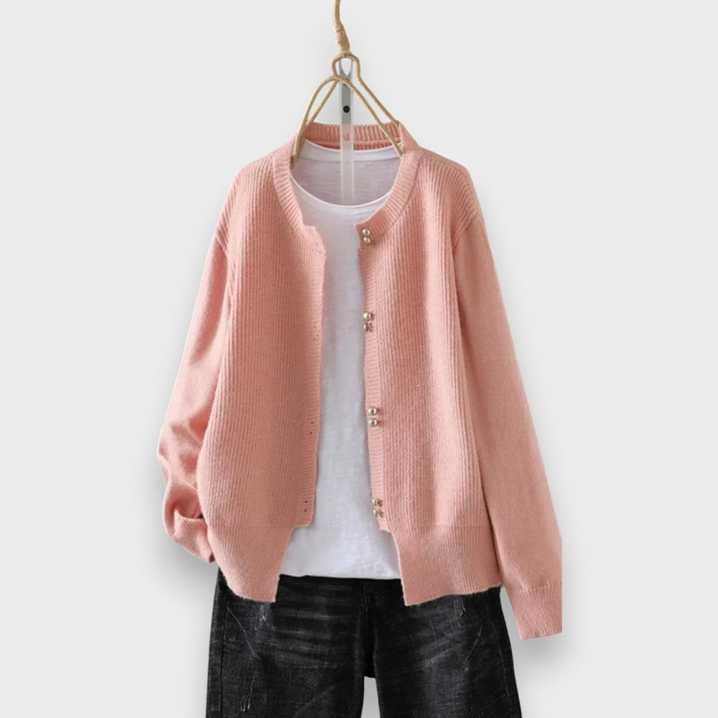 Malea | Strickjacke mit Perlmuttknöpfen