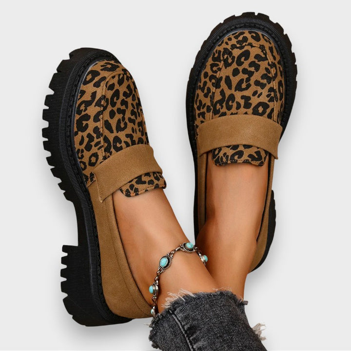 Jasmine | Plateaulackstiefel im Leopardenprint