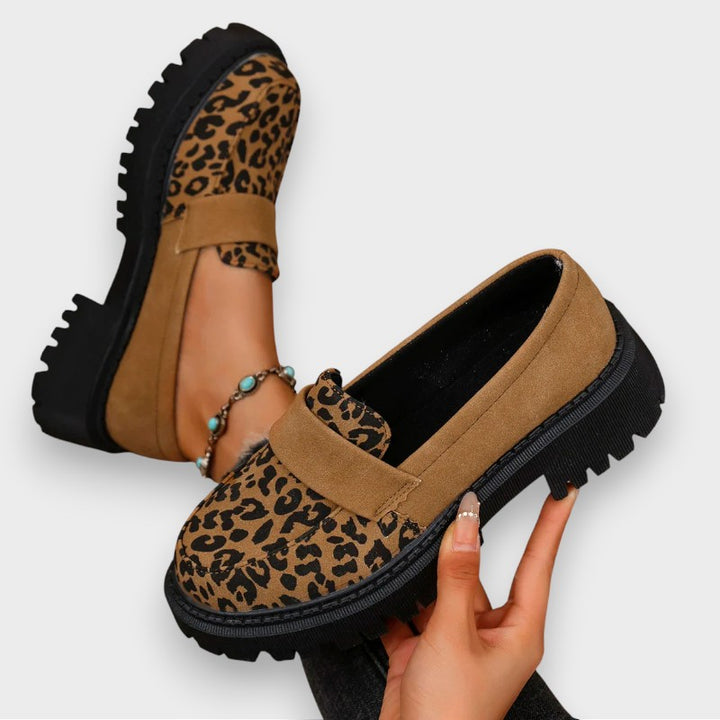 Jasmine | Plateaulackstiefel im Leopardenprint