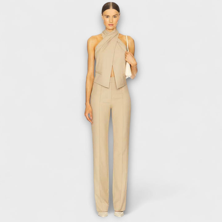 Juni – Crisscross Halter Neck Tanktop